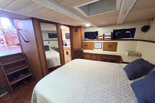 Stella Maris 39ft C  amp  L Yacht For Sale
