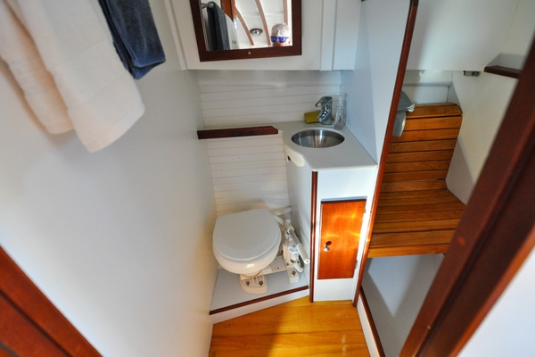 Aleria 42ft Bunker and Ellis Yacht For Sale