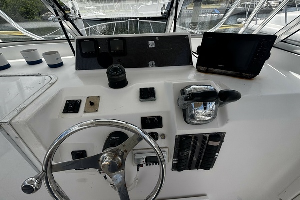 Double Trouble      29ft Pro Sports Yacht For Sale