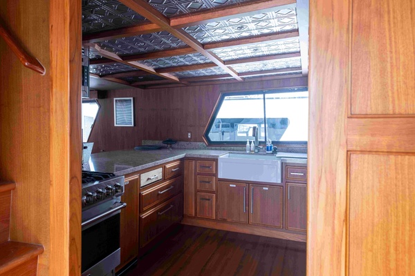 Sapphire Sea II 87ft Offshore Yachts Yacht For Sale