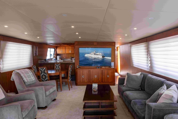 Photo of the 1972 Offshore Yachts Dittmar & Donaldson "Sapphire Sea II"
