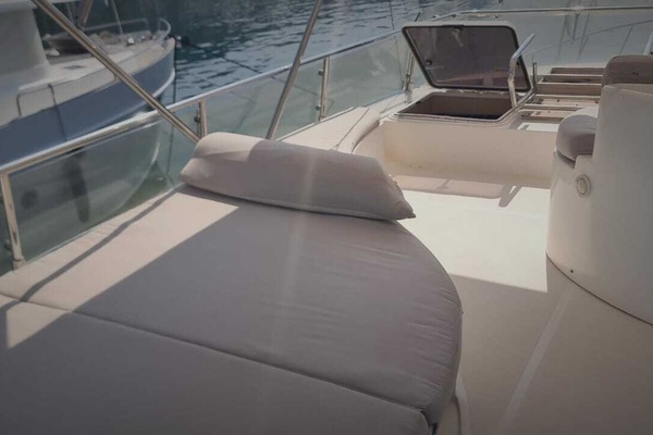 57ft Ferretti Yachts Yacht For Sale