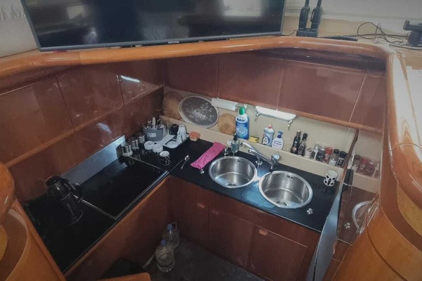 57ft Ferretti Yachts Yacht For Sale