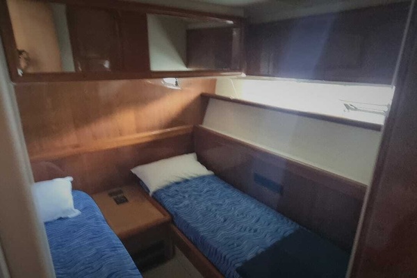 57ft Ferretti Yachts Yacht For Sale