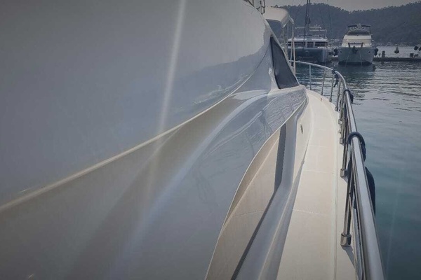 57ft Ferretti Yachts Yacht For Sale