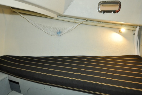 Dorsey Dee 32ft Holland Yacht For Sale