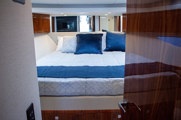 Legacy G2 46ft Riviera Yacht For Sale