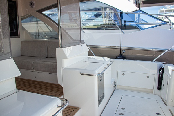 Riviera 46 Sports Motor Yacht Yacht For Sale