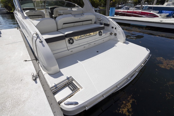 34ft Regal Yacht For Sale