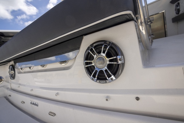 34ft Regal Yacht For Sale