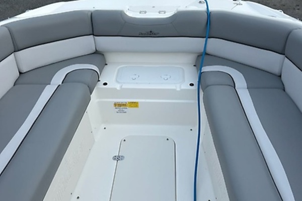 24ft NauticStar Yacht For Sale