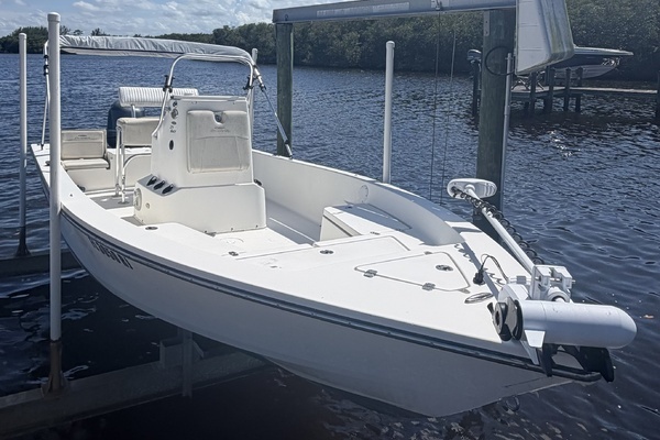 21-ft-Cobia-2017-21 BAY- Stuart Florida United States  yacht for sale