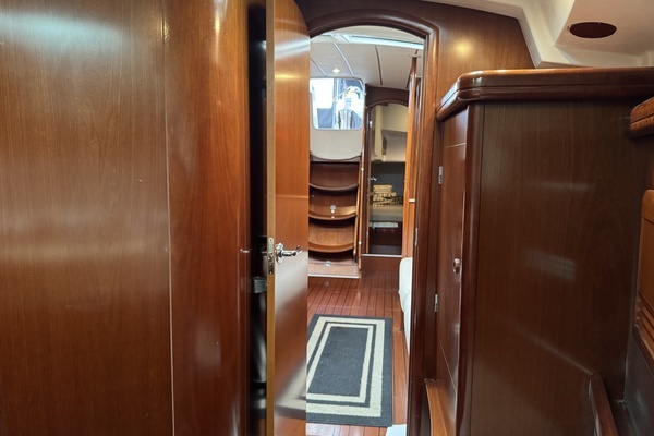 Beneteau 423 Yacht For Sale