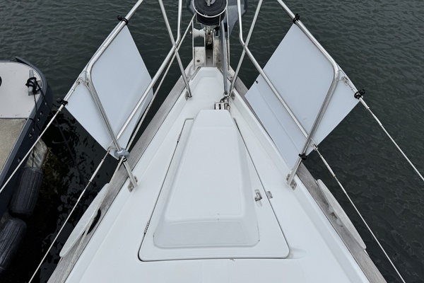 Vesper 42ft Beneteau Yacht For Sale