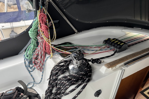 Vesper 42ft Beneteau Yacht For Sale