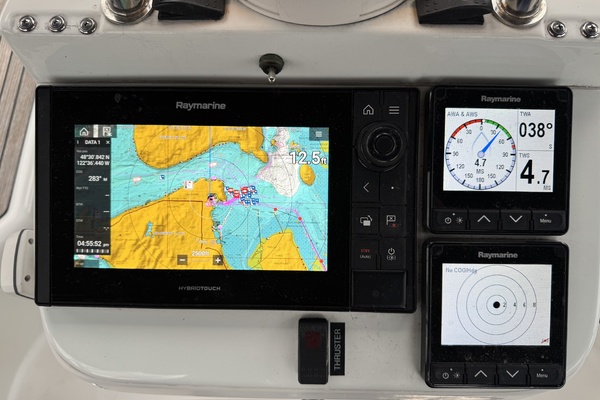 Vesper 42ft Beneteau Yacht For Sale