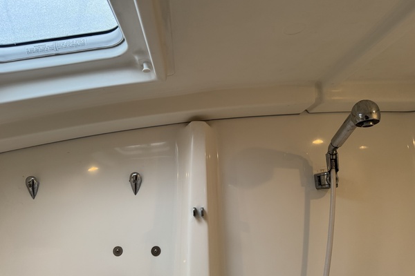 Vesper 42ft Beneteau Yacht For Sale