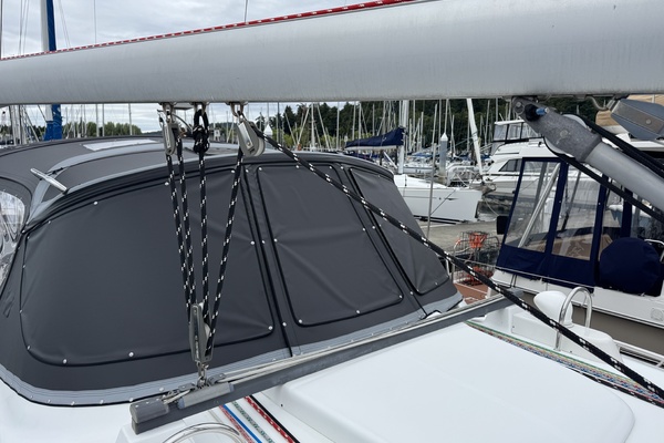 Vesper 42ft Beneteau Yacht For Sale