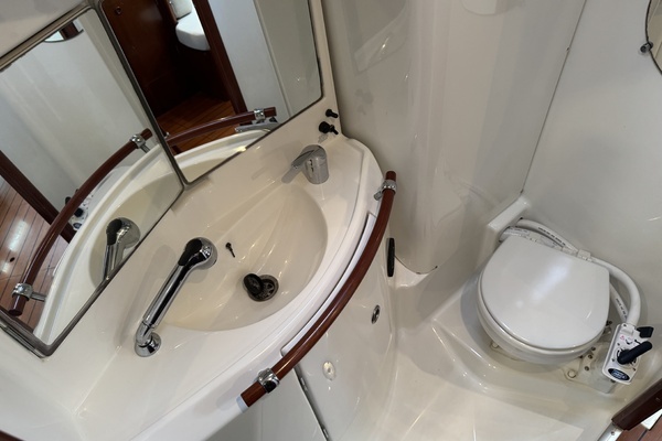 Beneteau 423 Yacht For Sale