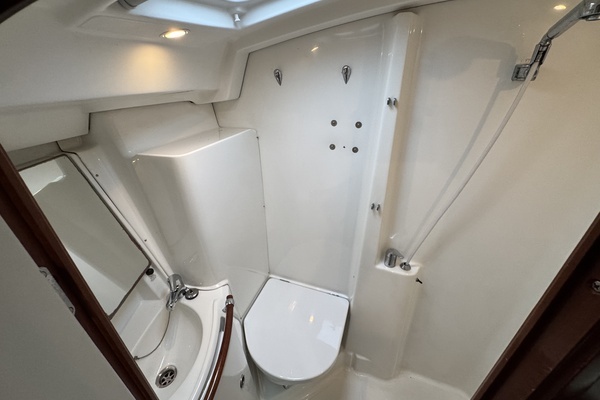 Beneteau 423 Yacht For Sale