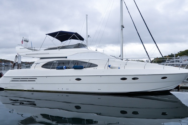 Calmati 54ft Azimut Yacht For Sale