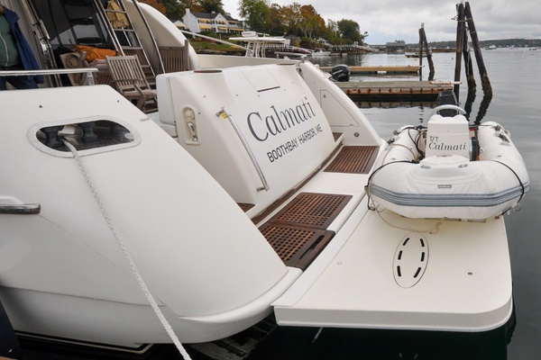 Calmati 54ft Azimut Yacht For Sale
