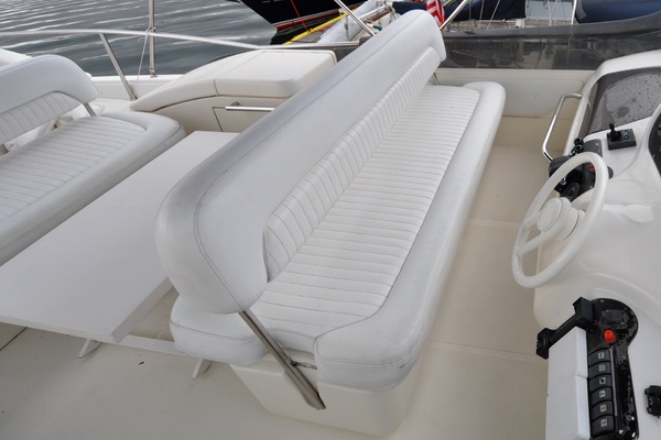 Calmati 54ft Azimut Yacht For Sale