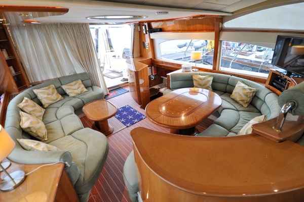 Calmati 54ft Azimut Yacht For Sale