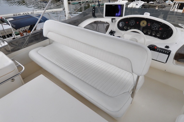 Calmati 54ft Azimut Yacht For Sale