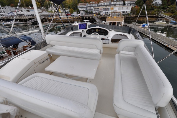 Calmati 54ft Azimut Yacht For Sale