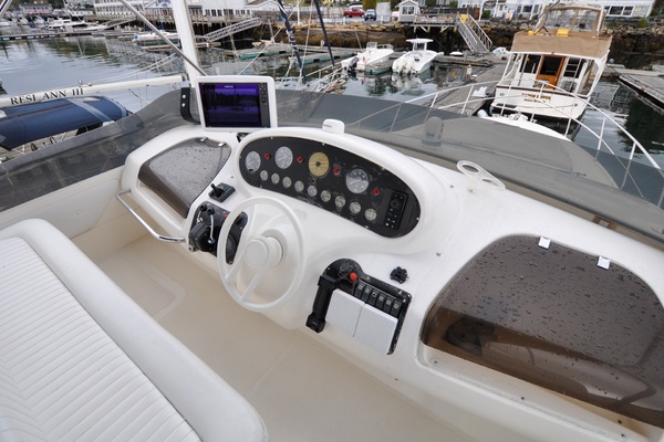 Calmati 54ft Azimut Yacht For Sale