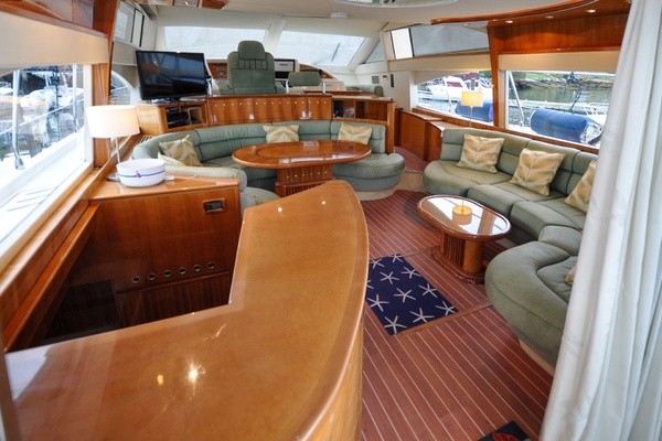 Calmati 54ft Azimut Yacht For Sale