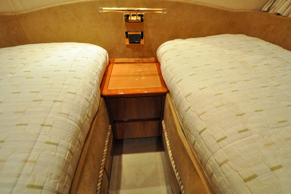 Calmati 54ft Azimut Yacht For Sale