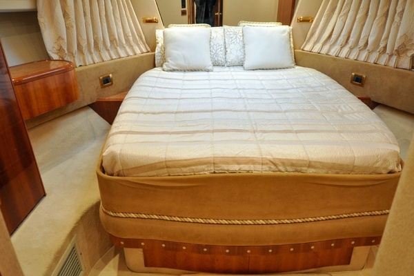 1996 Azimut 54