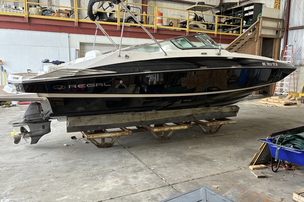 25ft Regal Yacht For Sale