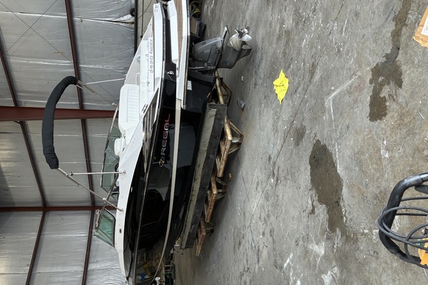 25ft Regal Yacht For Sale