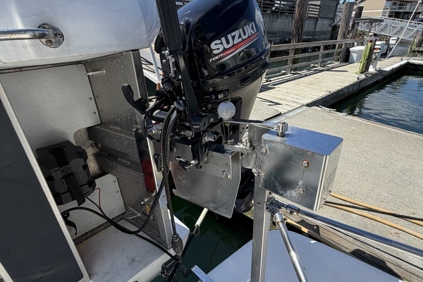 2004 Meridian 41