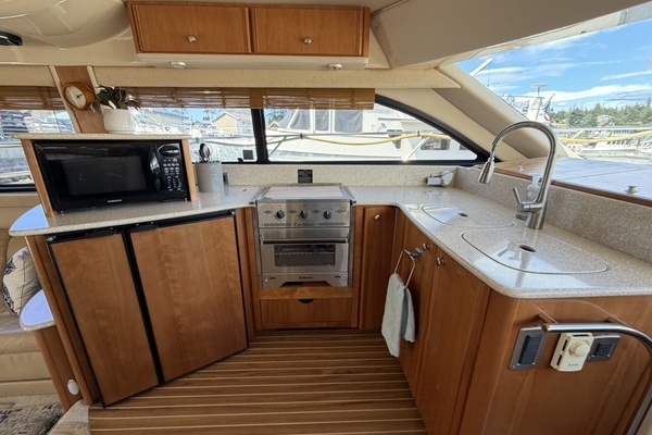 2004 Meridian 41