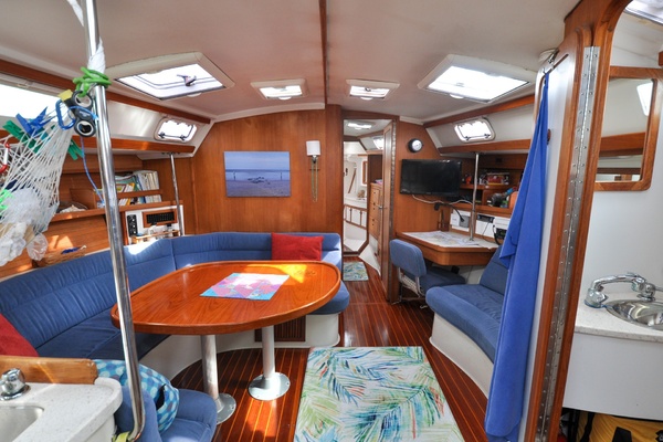 Kanga 42ft Catalina Yacht For Sale