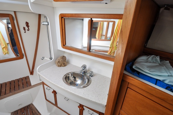 Kanga 42ft Catalina Yacht For Sale