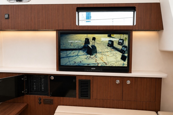 Disconnected 37ft Pursuit Yacht For Sale