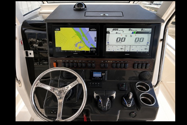 Disconnected 37ft Pursuit Yacht For Sale