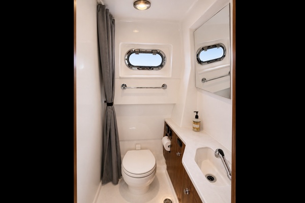 Disconnected 37ft Pursuit Yacht For Sale