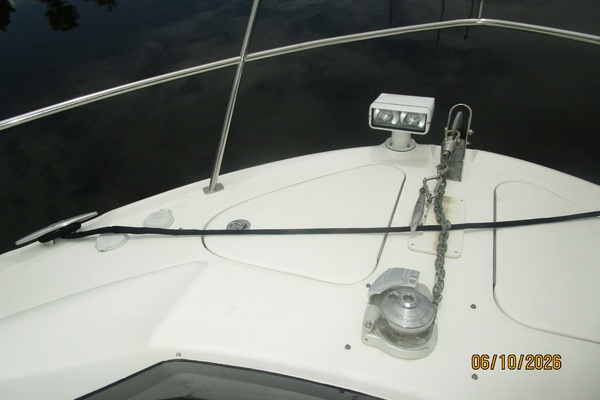 39' Sea Ray anchor windlass2