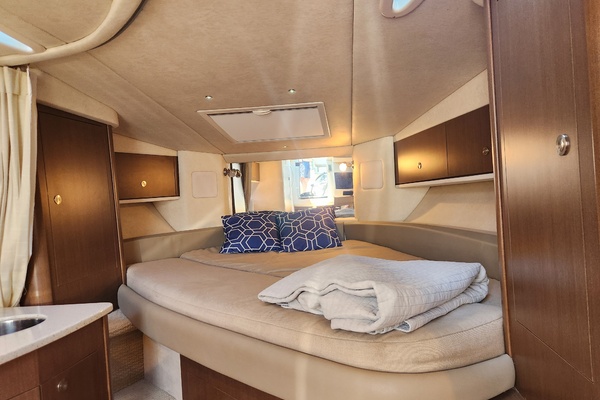 33ft Sea Ray Yacht For Sale