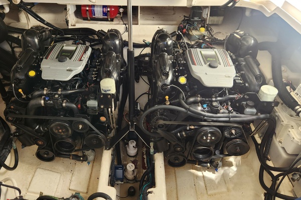 33ft Sea Ray Yacht For Sale