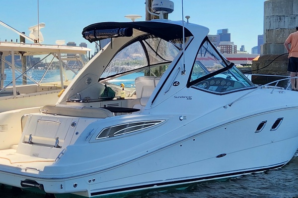 33ft Sea Ray Yacht For Sale