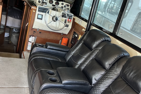 34ft Fiberform Yacht For Sale