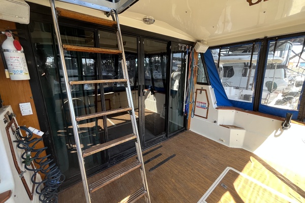 34ft Fiberform Yacht For Sale