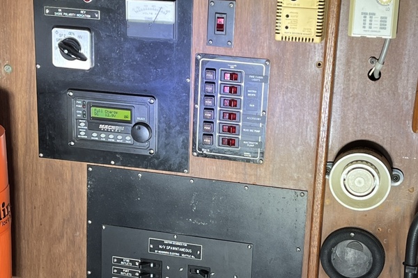 34ft Fiberform Yacht For Sale